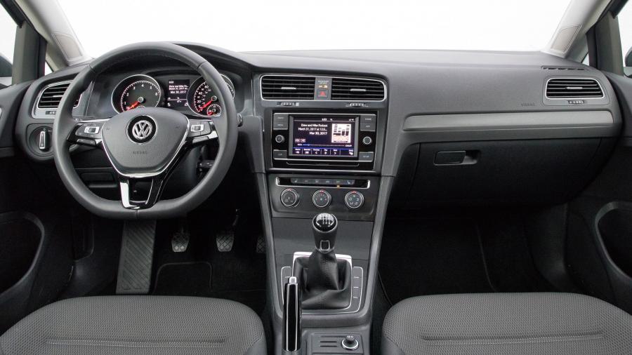 Торпедо Volkswagen Golf TSI SportWagen 4Motion (Typ 5G) 2017 года  (NA) (фото 10 из 10)